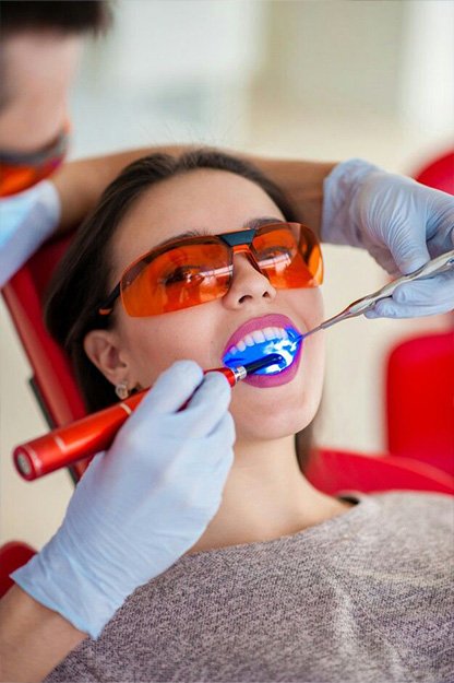 Family dental care clinic Dubai – Teeth whitening services for a brighter smile in Dubai at Somerset Clinic.Teeth whitening services for a brighter smile in Dubai at Somerset Clinic.