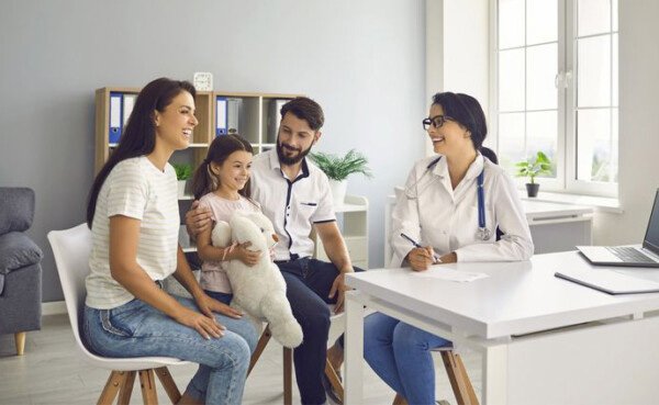 Family medicine services in Dubai at Somerset Clinic.