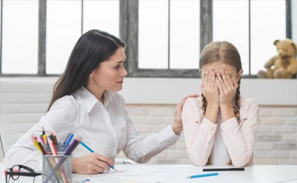 Psychotherapy services in Dubai at Somerset Clinic for mental health support.